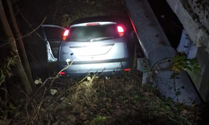 Sądeccy policjanci po pościgu zatrzymali nietrzeźwego kierowcę.