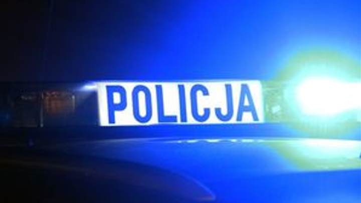 Dąbrowscy policjanci wyjaśniają okoliczności śmierci dwóch osób.