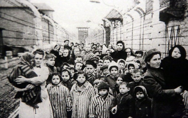 79. rocznica wyzwolenia Auschwitz-Birkenau i Międzynarodowy Dzień Pamięci o Ofiarach Holocaustu.