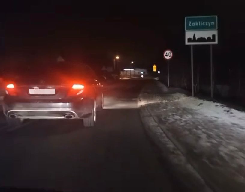 Kierownik Posterunku w Sułkowicach zatrzymał pijanego kierowcę po służbie.