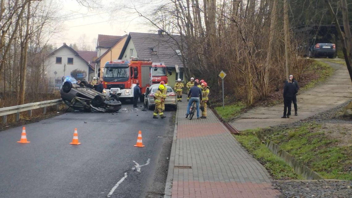 Wypadek samochodowy w Tarnawie Dolnej.
