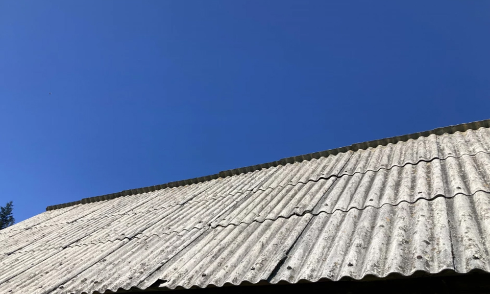 Są pieniądze na usuwanie azbestu z dachów. Wnioski tylko do 12 stycznia.