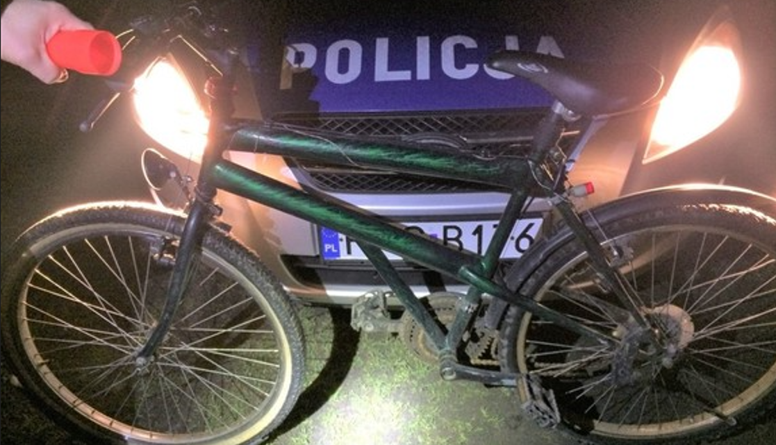 Policjanci zatrzymali nietrzeźwą rowerzystkę w Kętach.