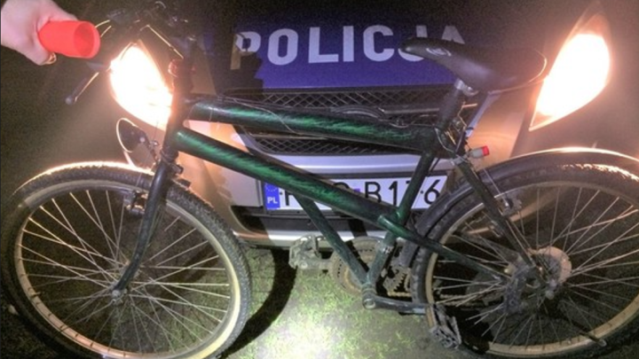Policjanci zatrzymali nietrzeźwą rowerzystkę w Kętach.