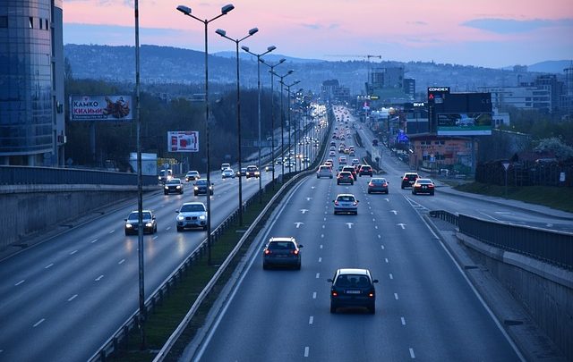 Autostradą pieszo do domu.