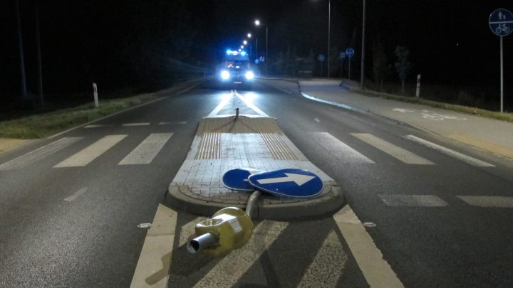 Pijany sprawca kolizji ukrył się na strychu.