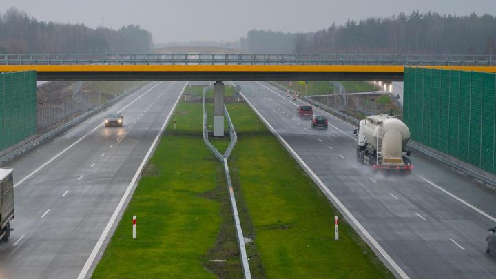 Chcesz zaplanować bezpieczną i komfortową podróż? Skorzystaj z serwisu drogi.gddkia.gov.pl.