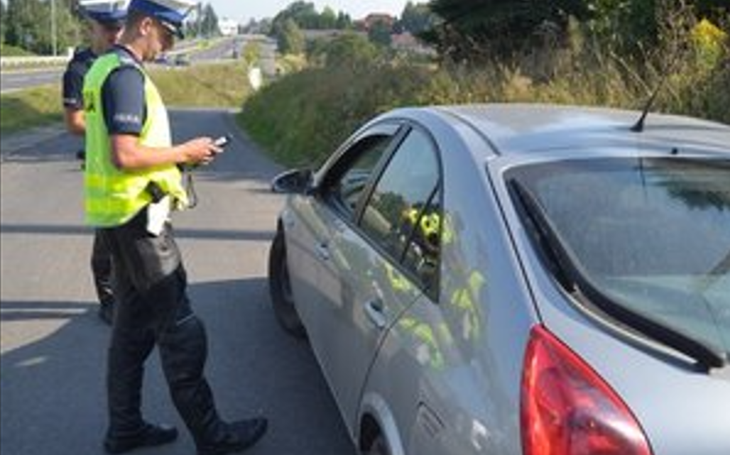 Ponad 18,5 tysiąca kierujących przebadanych na zawartość alkoholu w organizmie podczas sobotniej policyjnej akcji.