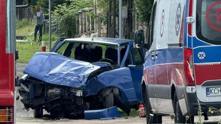 Zderzenie osobówki z ciężarówką – granica Laskowej i Spytkowic!