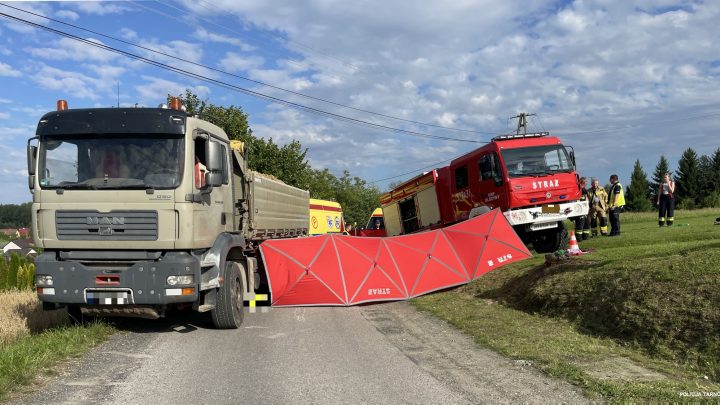 Tragiczny wypadek w Olszynach – nie żyje 11-letni kierujący hulajnogą elektryczną.