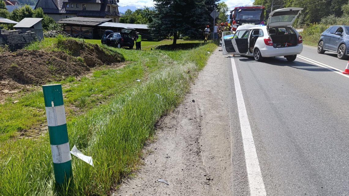 Wypadek na „Zakopiance” w Białym Dunajcu – jedna osoba poszkodowana. Wypadek na „Zakopiance” w Białym Dunajcu – jedna osoba poszkodowana.