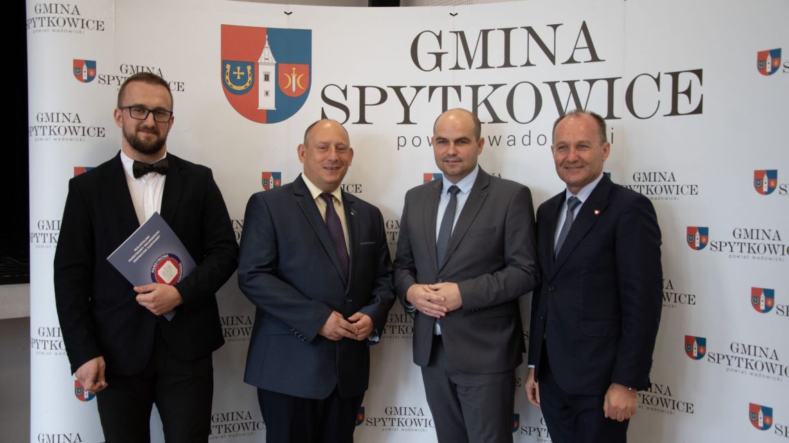 Nielegalne odpady w gminie Spytkowice usunięte.