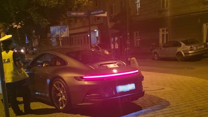 Policjanci krakowskiej drogówki wyeliminowali niebezpiecznych kierowców.