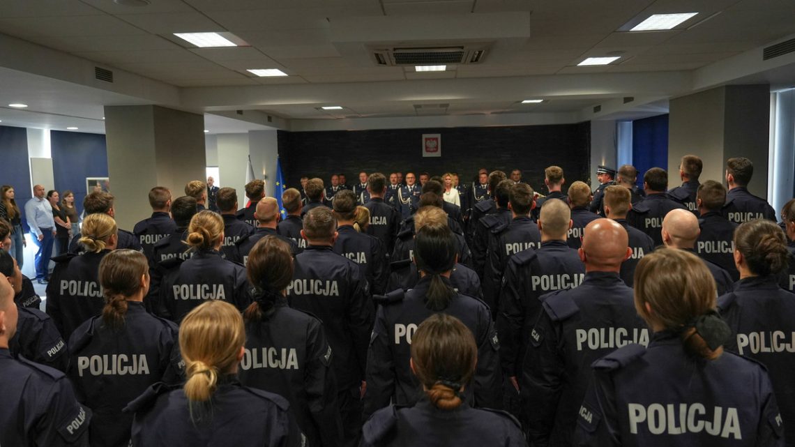 Nowi policjanci złożyli ślubowanie.