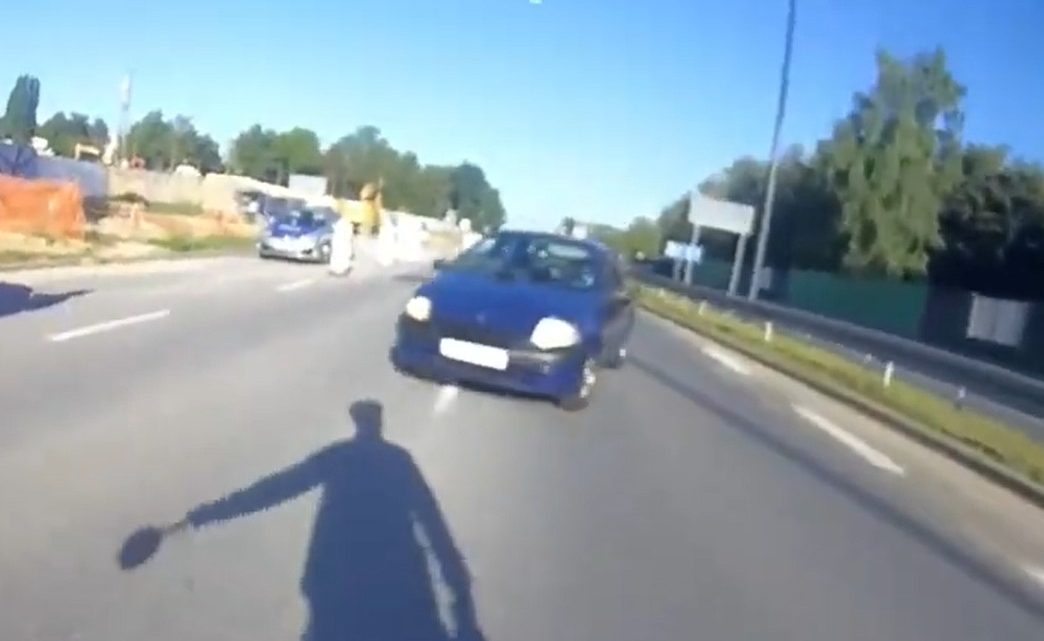 Pościg za uciekinierem z zakazami prowadzenia pojazdów!