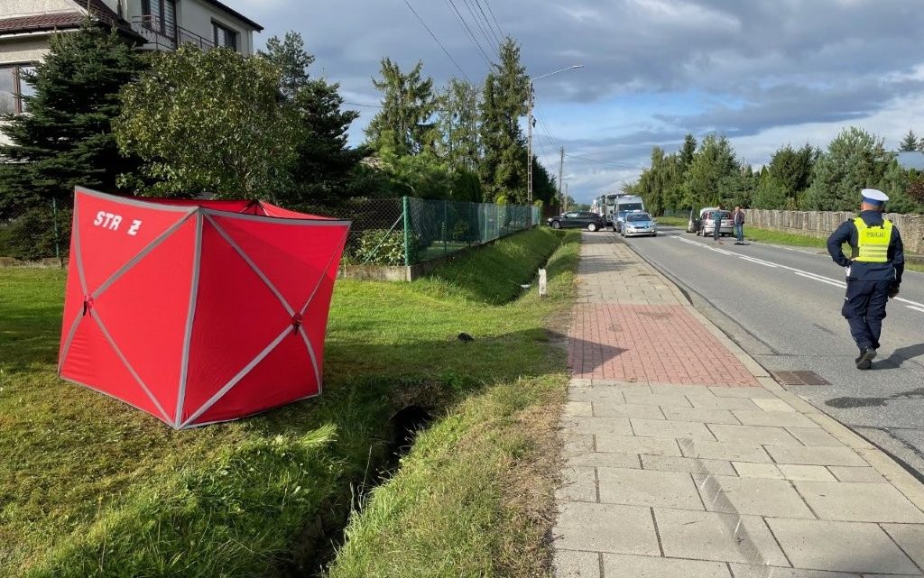 Tragiczny wypadek w Faściszowej – nie żyje 25-letni motocyklista.