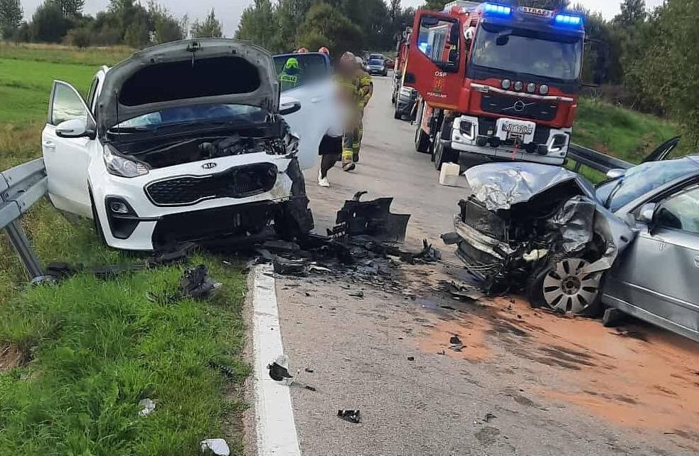 Załuczne/Piekielnik: Zderzenie dwóch samochodów, droga całkowicie zablokowana!