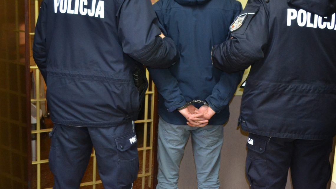 Koszmar w gminie Oświęcim: 18-latek terroryzował własną rodzinę.