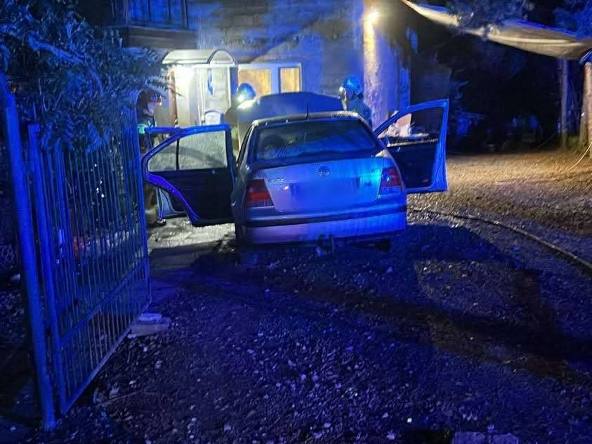Pożar samochodu w Nowym Wiśniczu.