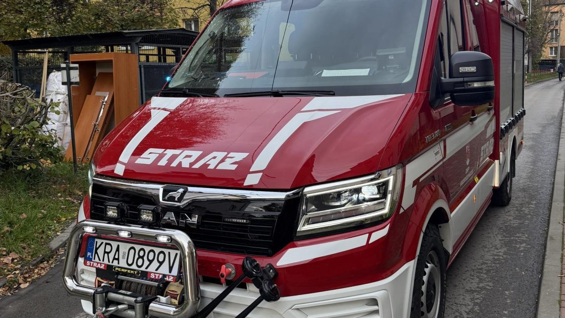 Czujnik tlenku węgla uratował życie w Krzeszowicach – czujny sąsiad bohaterem dnia!
