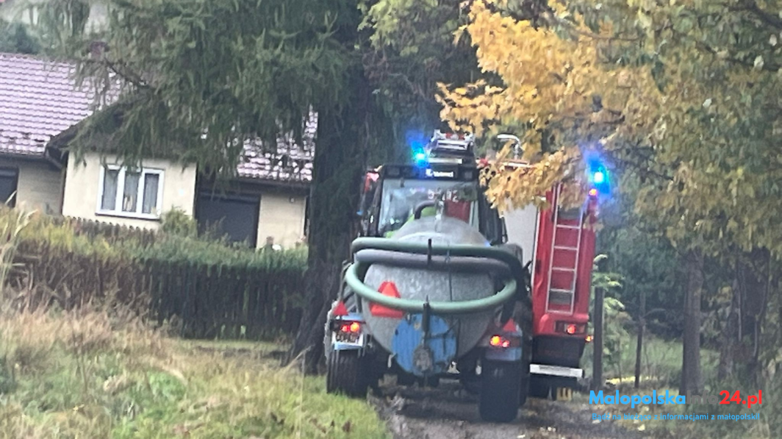 Tragiczne zdarzenie w Hucisku (powiat suski) – nie żyje 76-letni mężczyzna.