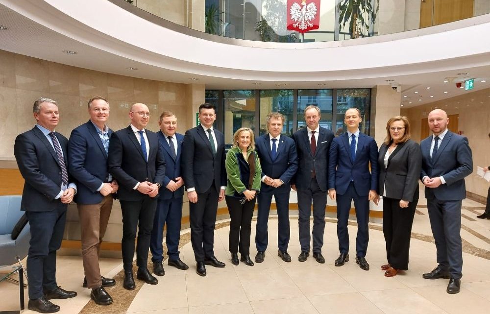 Spotkanie w Brukseli: Małopolska negocjuje kluczowe zmiany w programach UE na lata 2021–2027.