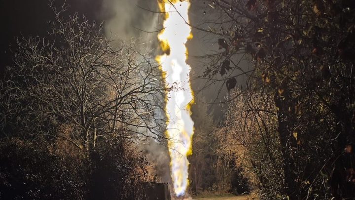 Kraków – rozszczelnienie i pożar gazociągu.