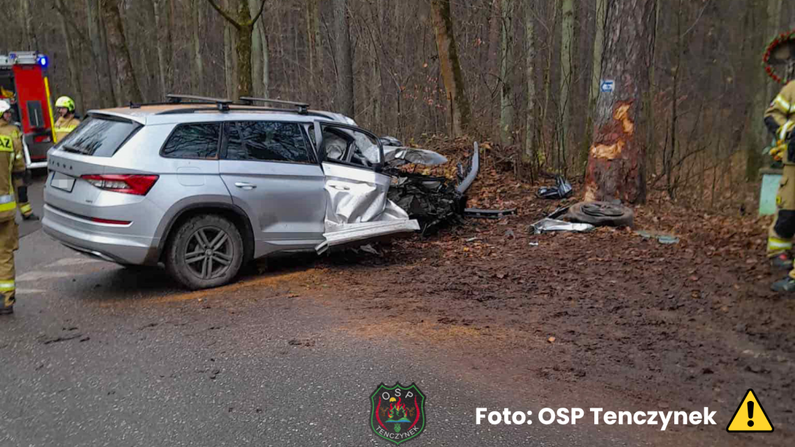 Zdarzenie drogowe w Tenczynku – dwie osoby trafiły do szpitala.