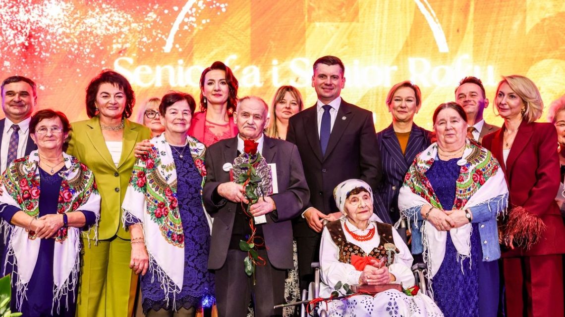 Seniorzy „poza stereotypem” – Małopolska nagrodziła niezwykłych aktywistów.