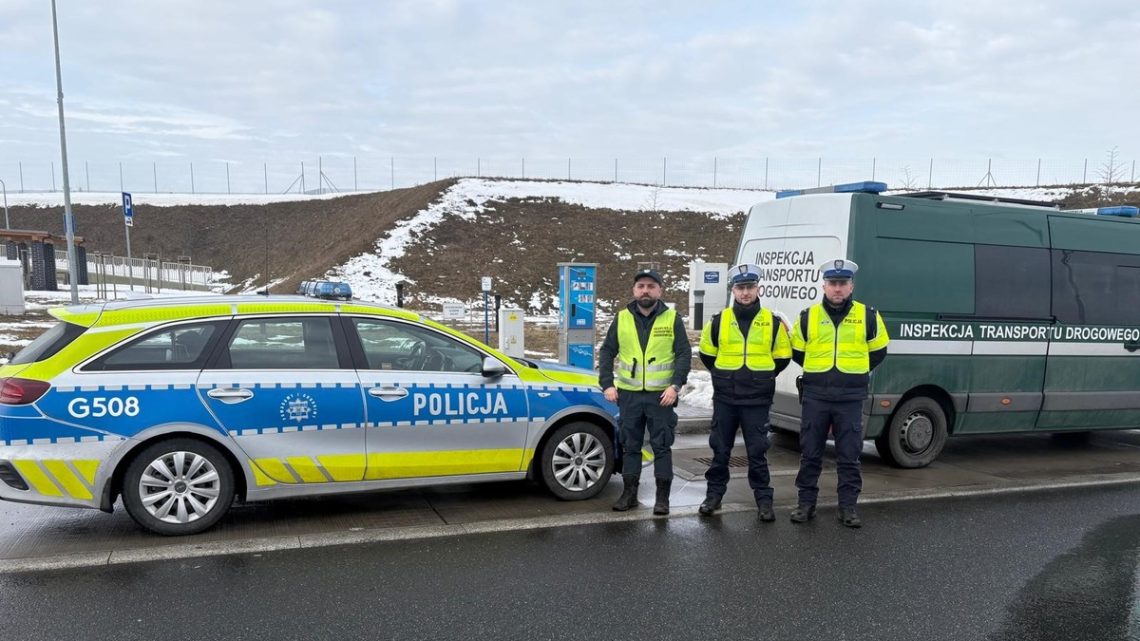 Wspólne działania Policji i ITD na drodze S7 w powiecie miechowskim.