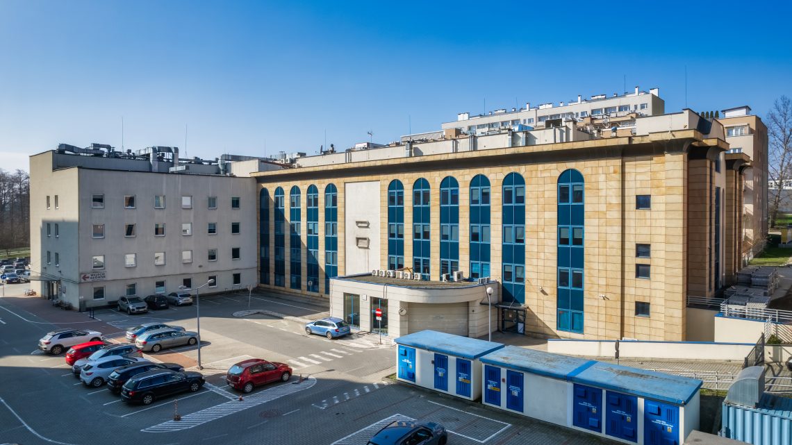 Szpital św. Rafała w Krakowie: Nowe sale operacyjne i rozbudowa oddziałów.
