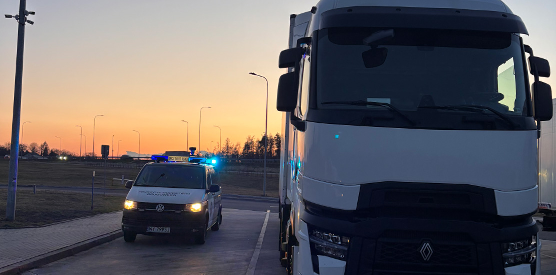 Poważne naruszenia na trasie S7. Kierowcy próbowali uniknąć kontroli.