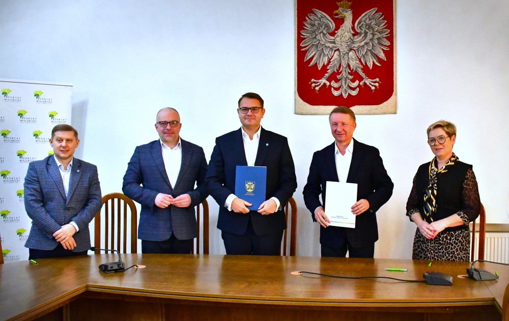 Myślenice – nowe ścieżki rowerowe w planach. Samorządy podpisały porozumienie.