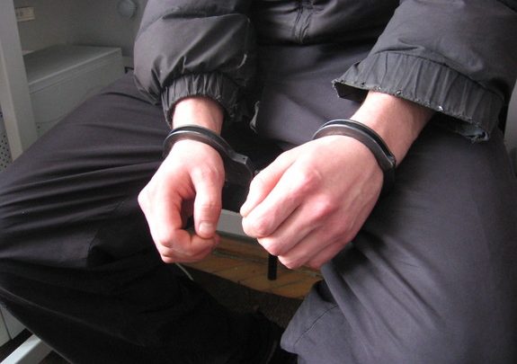 KAS nałożyła rekordową karę 20 mln zł za omijanie sankcji. Luksusowe auta trafiały do Rosji.