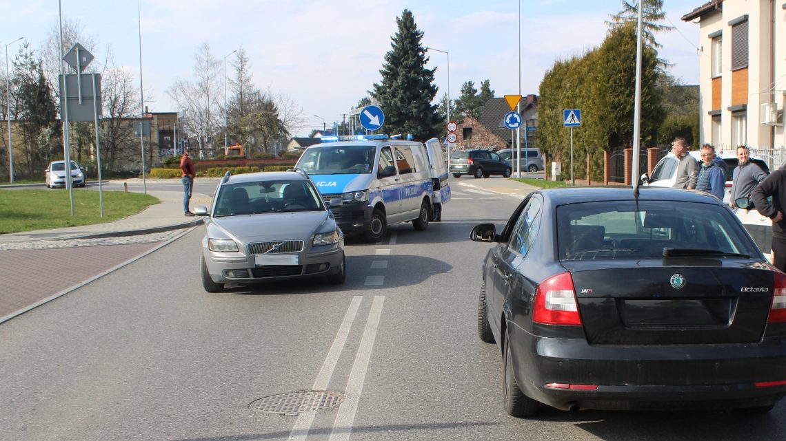 Pijany kierowca spowodował kolizję w Oświęcimiu. Odpowie za trzy przestępstwa.