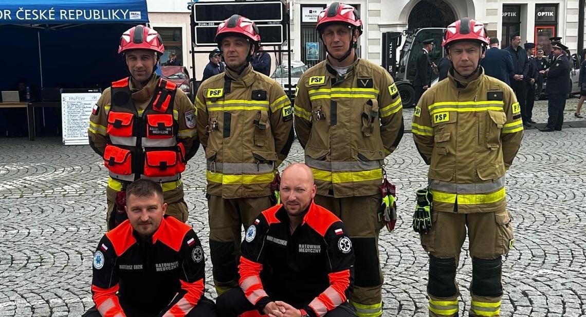 Strażacy i ratownicy medyczni z Suchej Beskidzkiej na podium międzynarodowych zawodów ratowniczych w Rokycanach.