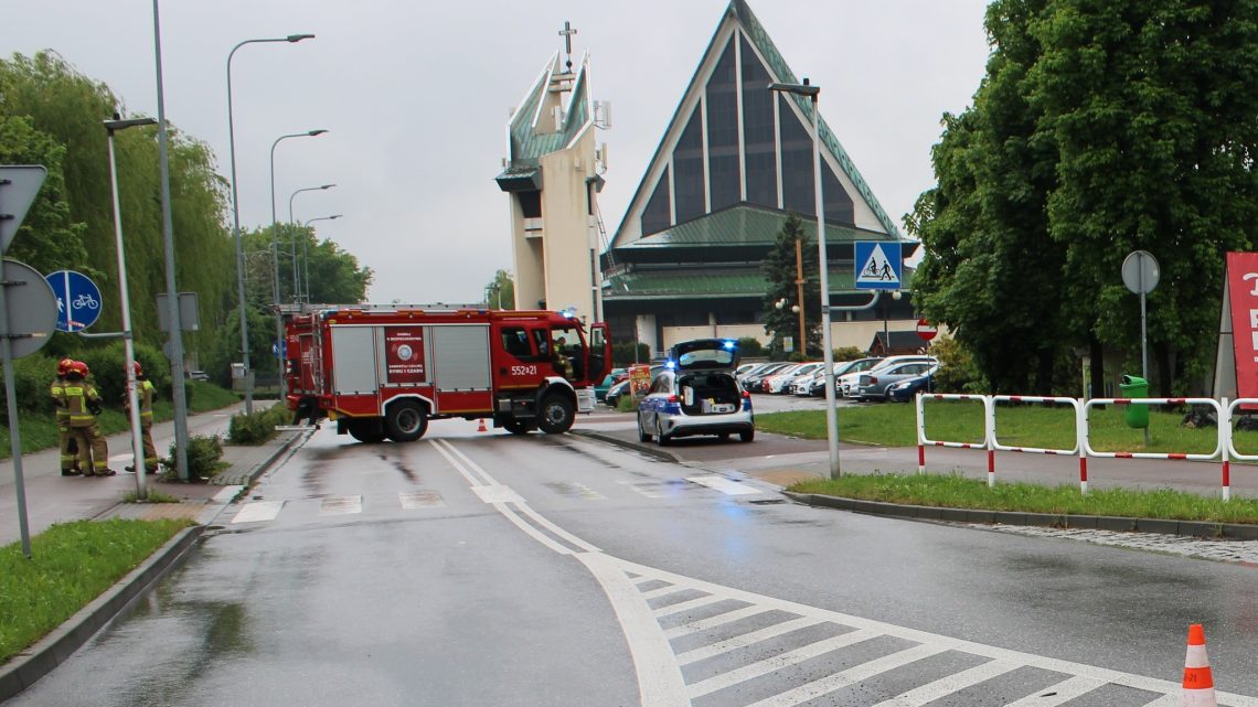 Pijany kierowca potrącił 81-letnią kobietę na przejściu dla pieszych w Andrychowie.