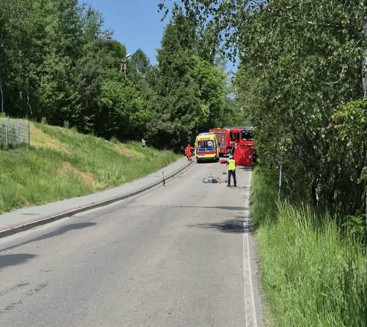 Tragiczny wypadek w Uniszowej. Nie żyje rowerzystka.