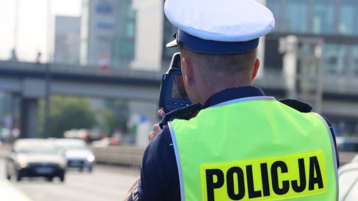 19-latek stracił prawo jazdy za driftowanie na drodze publicznej !