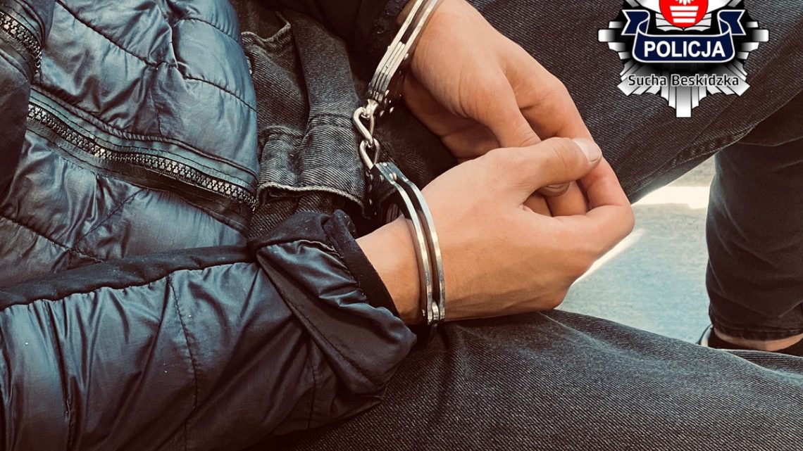 Pobił sąsiada pałką teleskopową i groził mu. W mieszkaniu miał narkotyki.