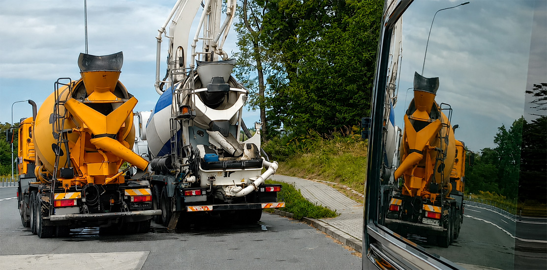 Ciężarówka z betonem przeciążona o blisko 10 ton. Kontrola WITD w Zielonkach.