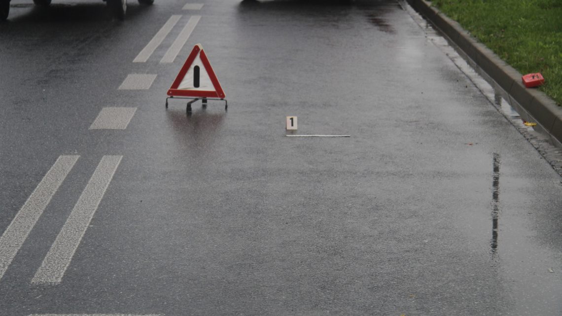Oświęcim.  Kolizja drogowa. Zderzenie dwóch samochodów osobowych.