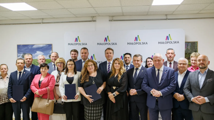 Małopolska deszczówka 2026. Gminy otrzymały pieniądze na zbieranie wody.