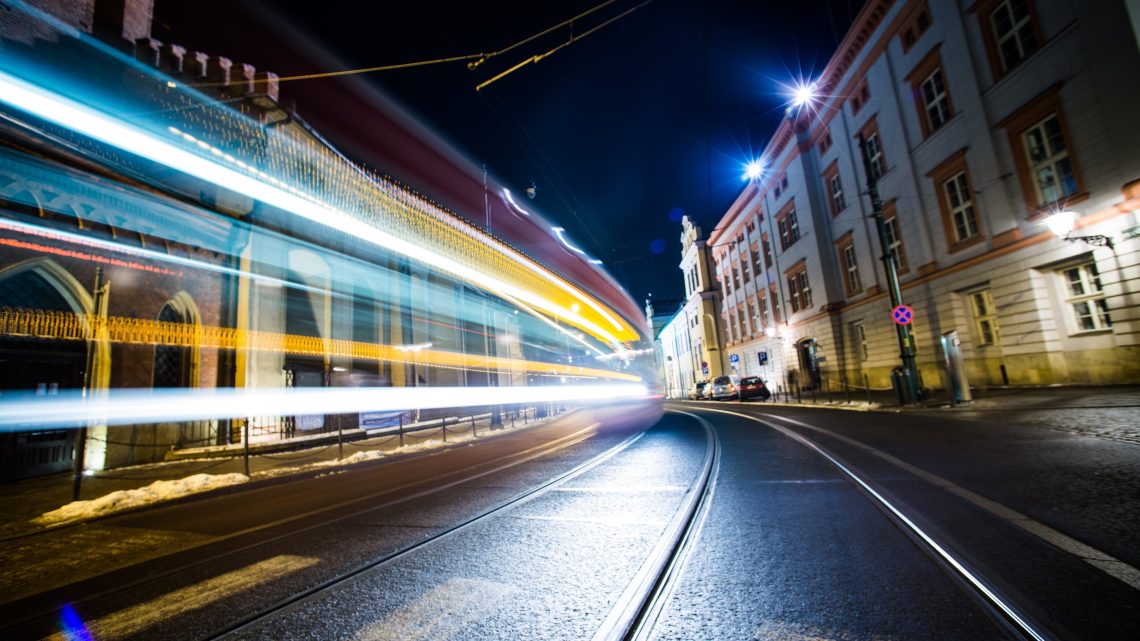 Kraków analizuje zmiany na drogach po tragicznym wypadku. Miasto chce uspokoić ruch.
