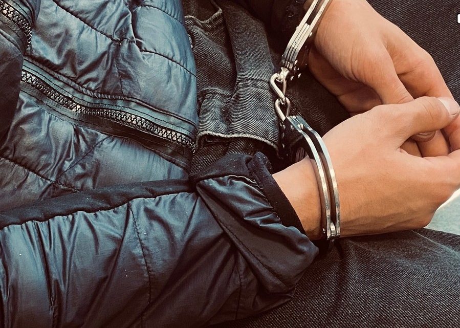 Przemoc wobec najbliższych. Dwóch mężczyzn trafiło do aresztu.