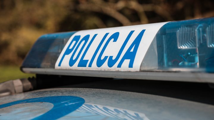 2,8 promila za kierownicą! Uderzył w sklep i uciekł z miejsca zdarzenia.
