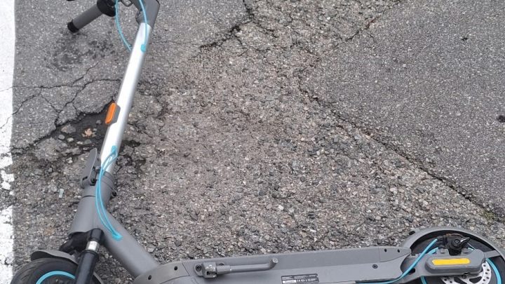 Brzeszcze. Wypadek drogowy z udziałem nietrzeźwego kierującego hulajnogą elektryczną.