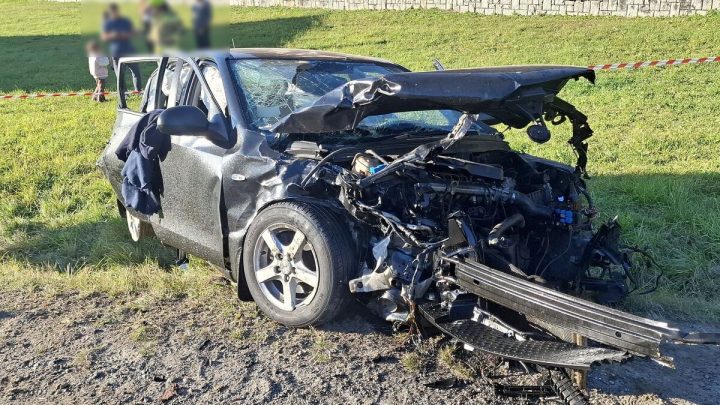 Stasikówka. Groźny wypadek na DW961. Trzy samochody zderzyły się na drodze.