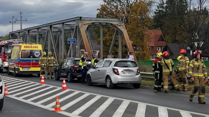 Utrudnienia na DK47 w Poroninie. Zderzenie dwóch samochodów!