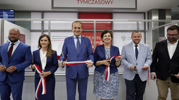 Punkt Wydawania Paszportów Tymczasowych na Lotnisku Kraków-Balice otwarty!